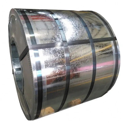 SGCC गर्म डुबकी जस्ती कॉइल 0.1-3 मिमी नियमित स्पैंगल सतह Zn30 Zn40 Zn100 DX51D